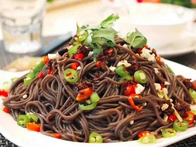 蕨根粉是什么？